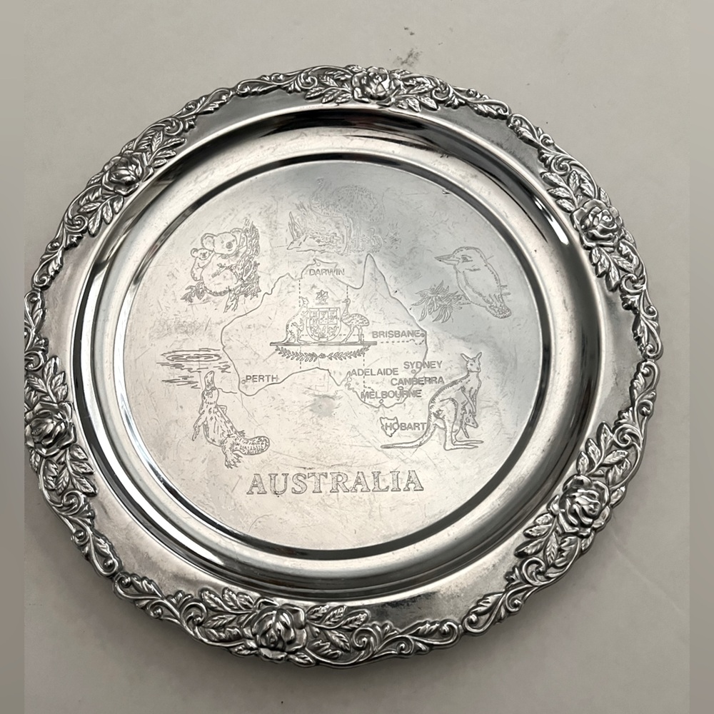 Australia metal souvenir plate.